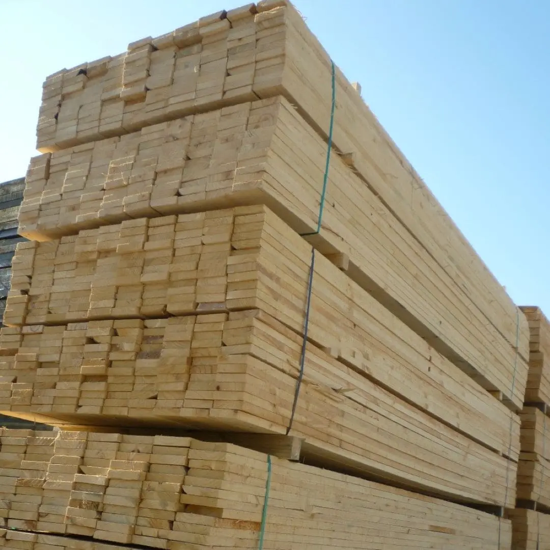 Tablas de Pino Dimensionado en Bodega